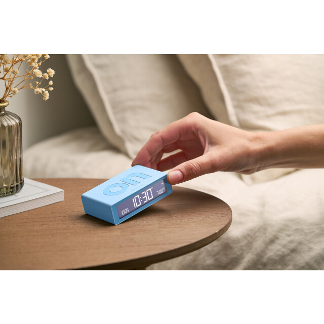 Lexon Flip Mini Şarj Edilebilir Alarm Saat A&ccedil;ık Mavi