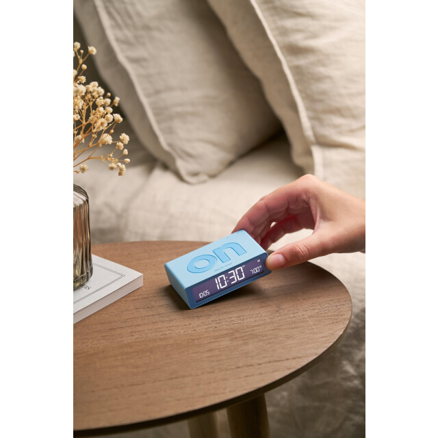 Lexon Flip Mini Şarj Edilebilir Alarm Saat A&ccedil;ık Mavi