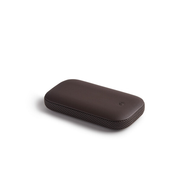 Lexon Powersound Deri Kablosuz Şarj Cihazı ve Bluetooth Hoparlör Kahverengi